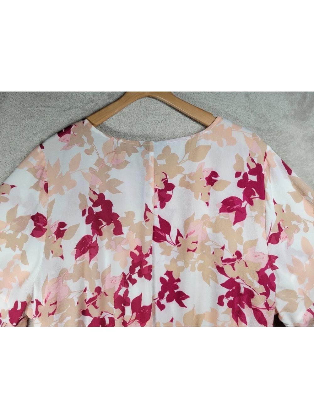 Lane Bryant 24 Floral Blouse Ruffle Sleeve Tie Front Plus Size Top - Picture 6 of 8